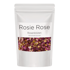 Entdecken Sie unseren einzigartigen Blüten Mix Rubin Rot – Rot bei ROSIE ROSE. Die sorgfältig ausgewählten Damaszener Rosenblätter, roten Kornblumenblüten & gelben Ringelblumenblüten verleihen Ihren Desserts eine frische Note und eine warme, sonnige Nuance. Genießen Sie den intensiven Rosenduft und Geschmack in Ihren Kreationen. 100% frei von Zusatzstoffen und Pestiziden, handverarbeitet und mit einer Haltbarkeit von 3 Jahren. Perfekt zum Dekorieren von Torten, Kuchen oder als Zutat für Teemischungen.